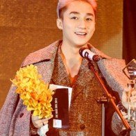 Sơn Tùng M-TP nhận giải "Nam ca sĩ yêu thích nhất"