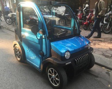 Ôtô điện hai chỗ ngồi, giá gần 50 triệu đồng ở Hà Nội