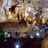 Đề nghị tỉnh Quảng Bình lùi thời điểm tăng phí tham quan, du lịch