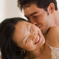 Đàn ông “nhẹ túi” giỏi "chuyện ấy" hơn