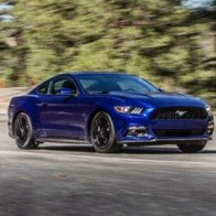 Điểm danh 10 xe cơ bắp "máu mặt" nhất năm 2015