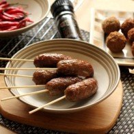 Tự làm lạp xưởng bò dễ dàng mà thật ngon!