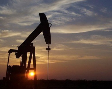 Bất chấp nguồn cung dồi dào, giá dầu được dự báo sẽ tăng nhẹ 