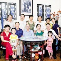 Đột ngột trở về sau gần 40 năm được cúng giỗ