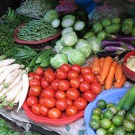 Trước Rằm tháng Giêng, thực phẩm ùn ùn tăng giá