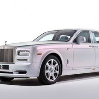 Phantom Serenity - siêu sang phiên bản tơ lụa