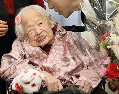 Cụ bà già nhất thế giới đón sinh nhật tuổi 117