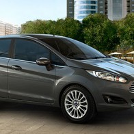 Ford Fiesta sedan thêm bản số tự động giá 566 triệu đồng