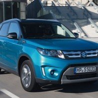 Chiếc crossover cỡ nhỏ Suzuki Vitara đầu tiên xuất xưởng