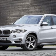 BMW X5 phiên bản “ngốn” 3,3 lít/100 km trình làng