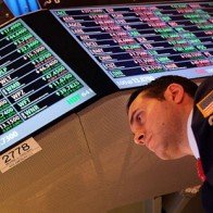 Thị trường chứng khoán của các nước đồng loạt giảm điểm 