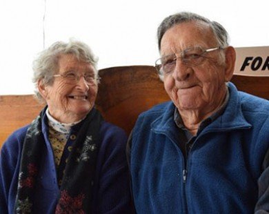 Cặp đôi yêu nhau 68 năm trước, đến giờ mới kết hôn