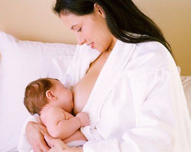 6 cách đơn giản giúp mẹ có nhiều sữa sau sinh
