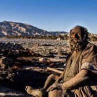 Người đàn ông ăn thịt thối, không tắm rửa trong suốt 60 năm