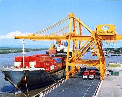 Sản lượng hàng hóa qua các cảng Hải Phòng đạt hơn 15 triệu tấn