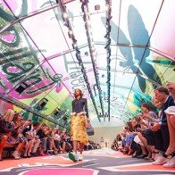 Những sàn catwalk siêu thực “đỉnh” nhất tại mùa mốt 2015