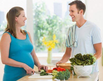 Mẹ bầu ăn càng nhiều đồ bổ dưỡng, càng dễ sinh con trai?