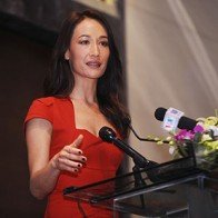 Minh tinh Hollywood Maggie Q cùng dàn sao Việt "tuyên chiến" với nạn buôn bán sừng tê giác