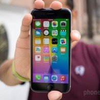 Cân đo 3 siêu phẩm Galaxy S6, One M9 và iPhone 6