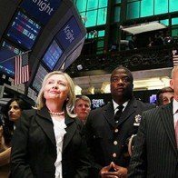 Phố Wall mong bà Clinton trở thành Tổng thống