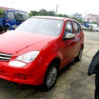 Cận cảnh chiếc ô tô con “Made in VietNam” đầu tiên
