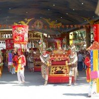 Lễ hội độc đáo chào mừng ngày 30.4 & 1.5 tại Suối Tiên.