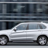 Lộ diện mẫu BMW X5 plug-in hybrid cho thị trường Trung Quốc