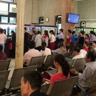 Vé tàu hỏa điện tử: "Cò" lộng hành