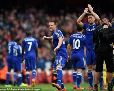 Chelsea “lên đỉnh”, Mourinho sướng “phát điên”