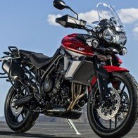 Triumph Tiger 800 XRT và XCA mới: Thoải mái chạy đường trường