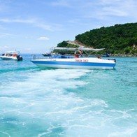 Du lịch biển đảo đang hút khách