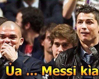 Ảnh chế pha lừa bóng của Messi khiến Boateng 