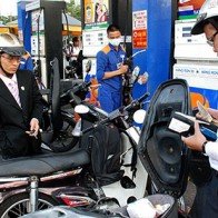 Sau tăng “sốc”, giá xăng dầu có thể sắp tăng tiếp