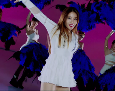 “Nữ hoàng nhạc Pop” BoA sexy bất ngờ trong MV mới