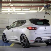 Renault công bố bán mẫu Clio RS 220 Trophy với số lượng hạn chế