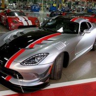 Công bố giá bán khởi điểm của mẫu xe Dodge Viper ACR đời 2016