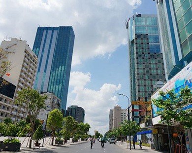 Giá thuê mặt bằng đường Nguyễn Huệ tăng chóng mặt