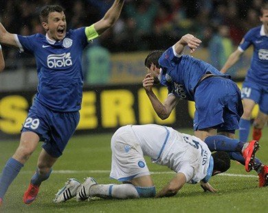 Sevilla đối đầu Dnipro ở chung kết Europa League, Italy tan mộng