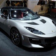 Xe thể thao xứ sương mù Lotus Evora 400 có giá cao