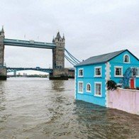 Dịch vụ vãn cảnh London bằng nhà nổi trên sông Thames