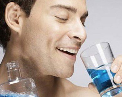 Súc miệng bằng nước muối có tốt cho răng?