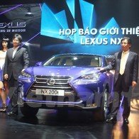 Lexus NX200t ra mắt tại thị trường Việt Nam, có giá 2,4 tỷ đồng
