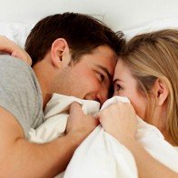 Bí quyết hâm nóng ‘chuyện ấy’ cho cặp đôi bận rộn