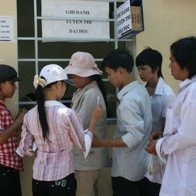 Vào mùa luyện thi “bảo đảm đậu”