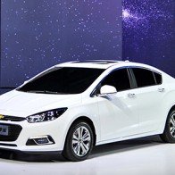 Chevrolet Cruze 2016 sẽ tương thích với cả Android Auto và Apple Carplay