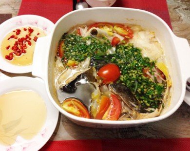 Hướng dẫn các bạn làm món canh cá đuối nấu măng chua