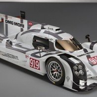 Đấu giá từ thiện bản trưng bày Porsche 919 hybrid