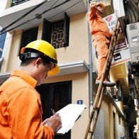 Hóa đơn tiền điện tăng gấp đôi mà không dám kêu ca