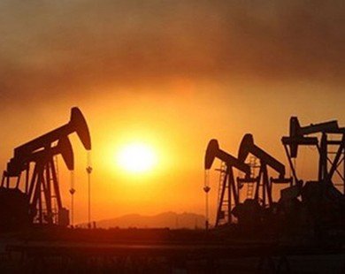 Iran đang dự trữ tới 40 triệu thùng dầu để chờ xuất khẩu