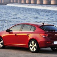 Sẽ có Chevrolet Cruze hatchback, cạnh tranh với Ford Focus